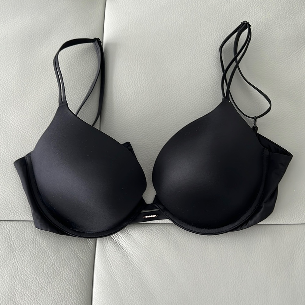 Victoria Secret Very Sexy Bra 34D Push up